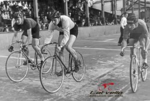"Marss" velotrekā.No kreisās - Ivars Brants,Pļušņins, Faris Kučinskis.