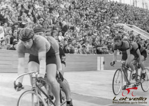 1962.gads Tulā PSRS meistarsacīkstes. I.Bodnieks ar F.Kučinsk -priekšbraucieni sprintā ar tandēmiem.