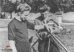 1957. gada 11. augusts, Ventspilī, otrais Jānis Deisons