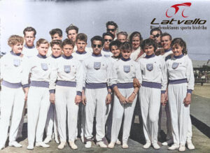 1951./1952.gads. Laimdota Barga - no labās puses , otrā rinda, otrā.