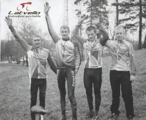 1998.gads, Tukums -J.Ozols, I.Dobrovolskis, A.Trofimovs.