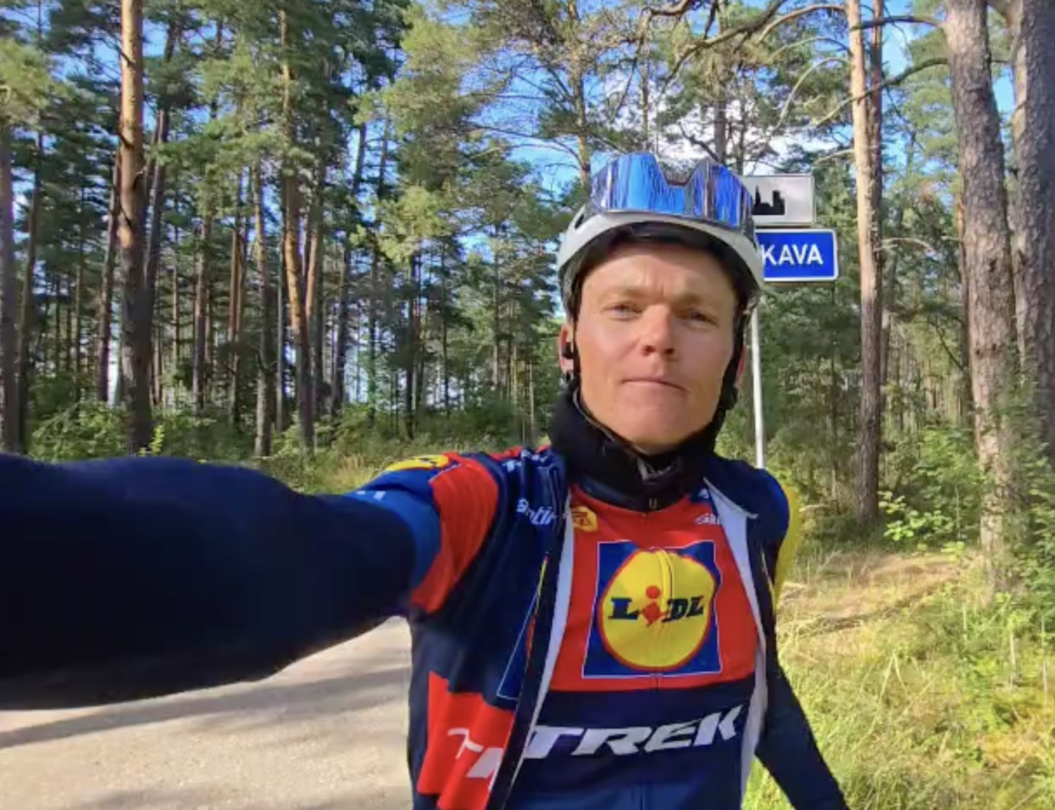 Atbalsts no Toma Skujiņa!